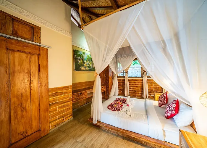 Yoga Maya Senet Villa